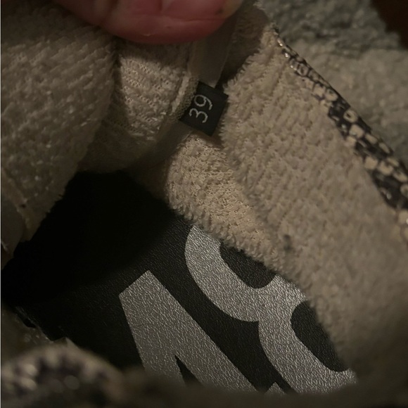 P448 | Star High Top Sneaker in Silver Python Sz 39/9 - Picture 6 of 7